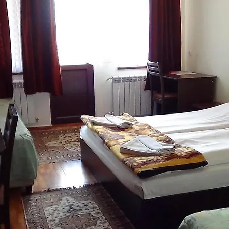 Family - 1 Hotel 2*